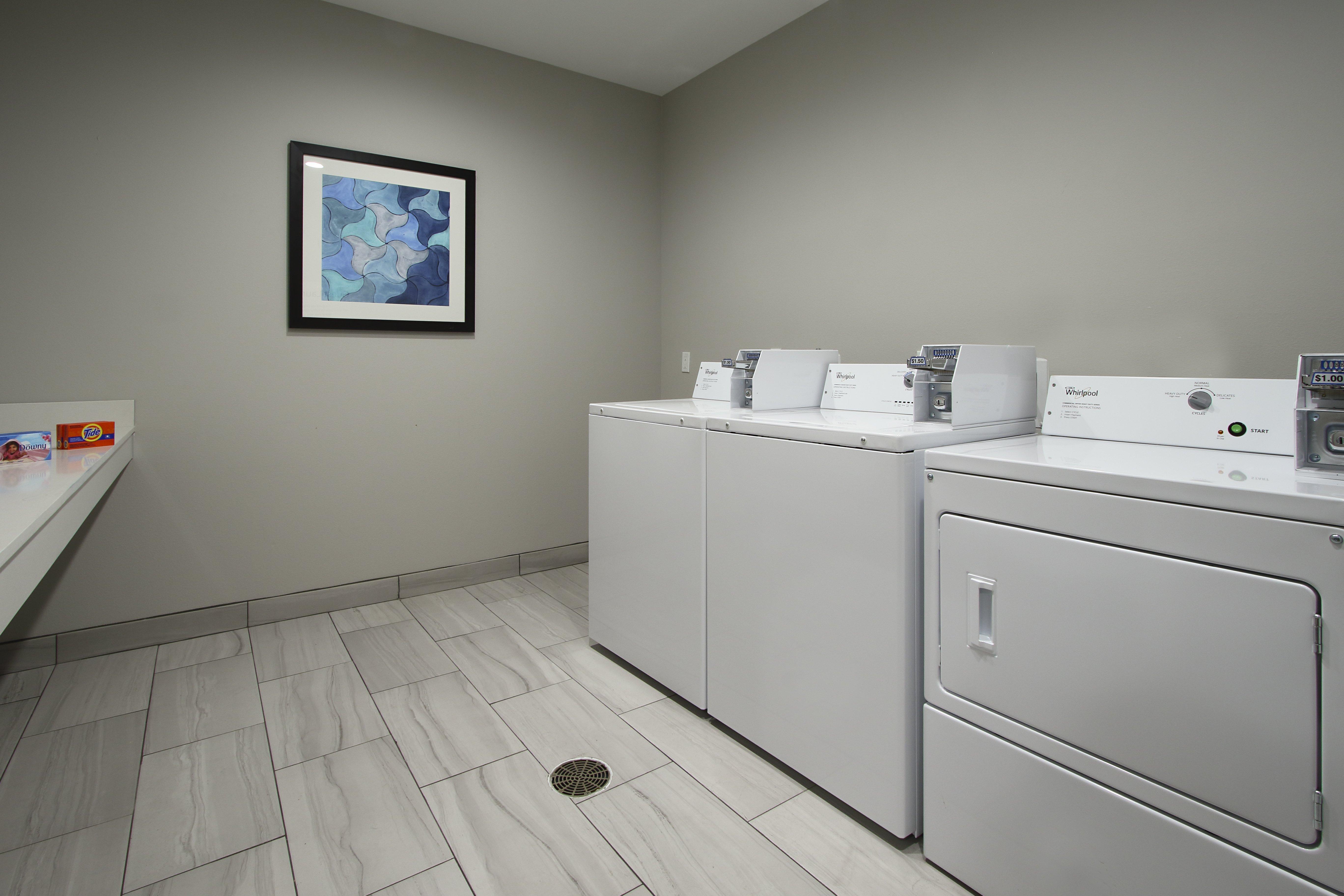 Holiday Inn Express & Suites - Lake Charles South Casino Area By Ihg Екстериор снимка
