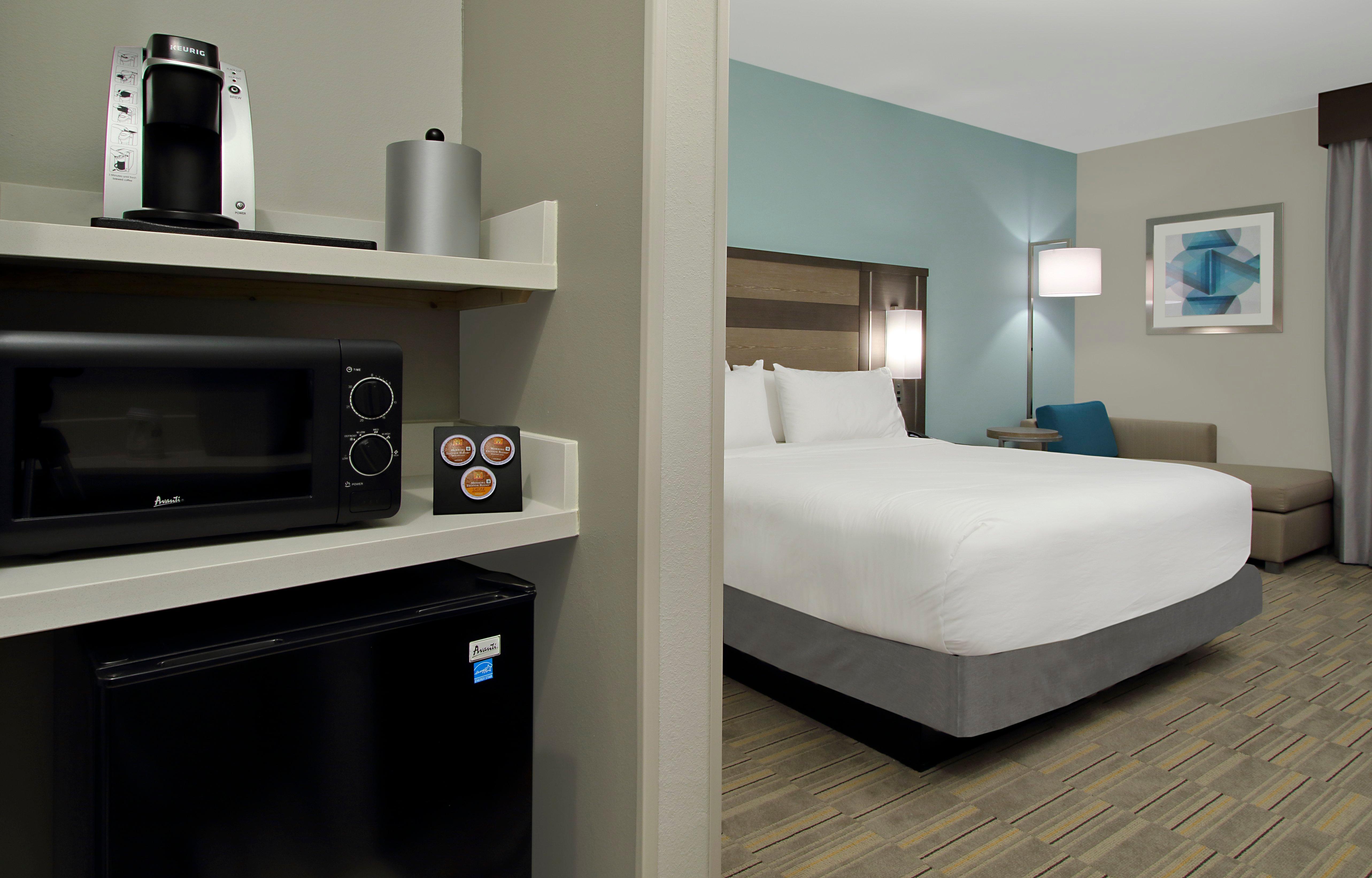 Holiday Inn Express & Suites - Lake Charles South Casino Area By Ihg Екстериор снимка