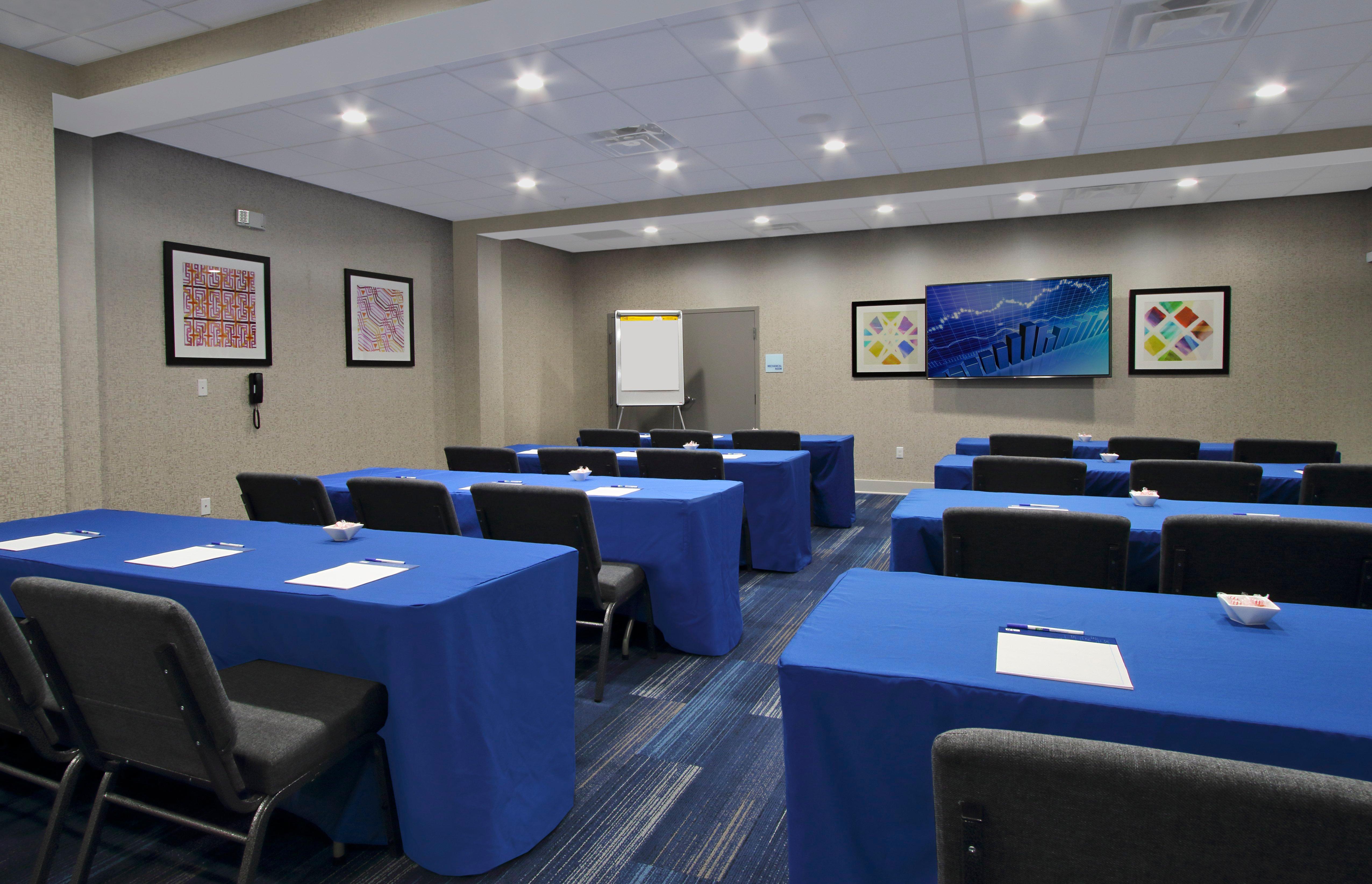 Holiday Inn Express & Suites - Lake Charles South Casino Area By Ihg Екстериор снимка