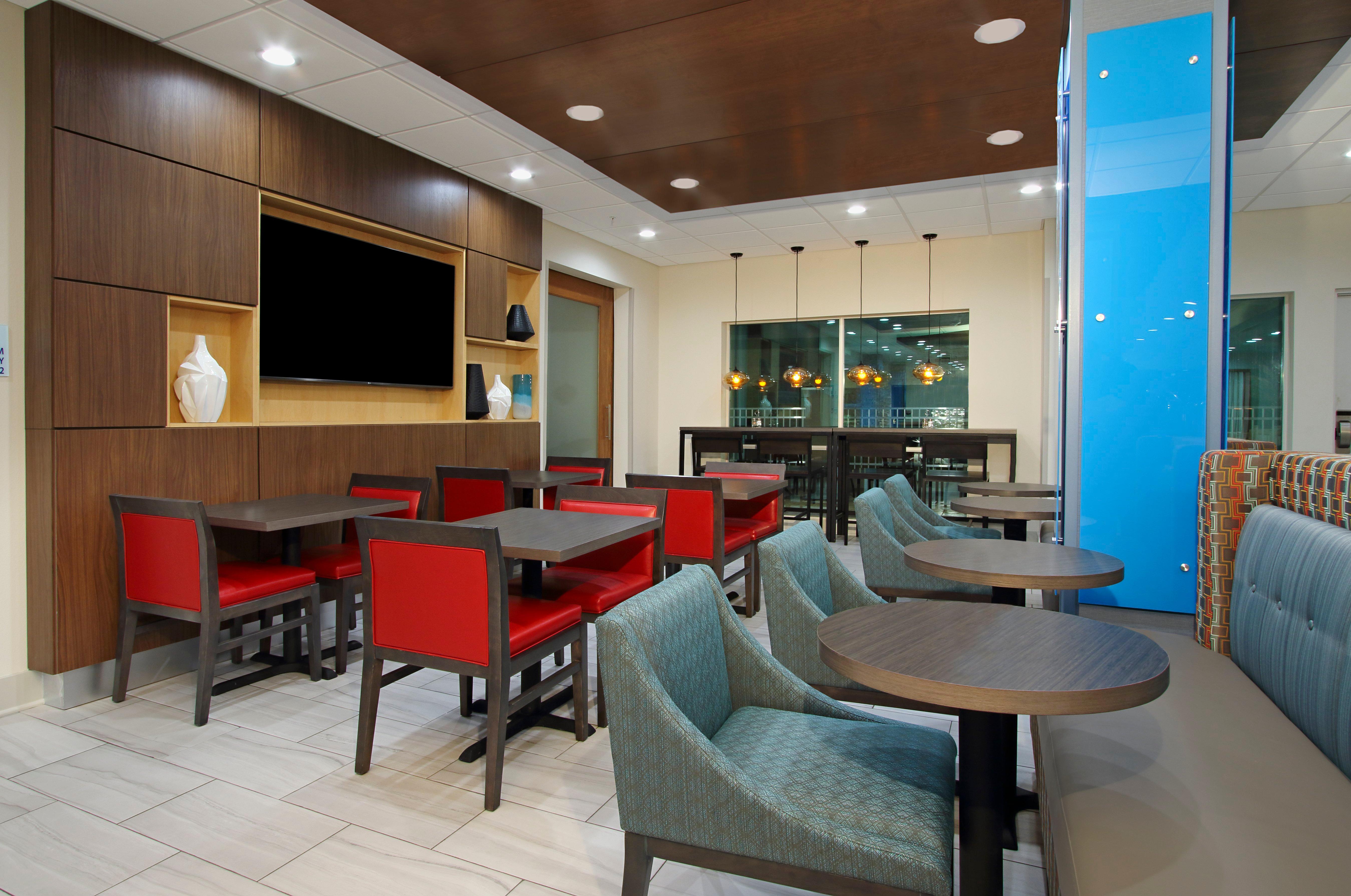 Holiday Inn Express & Suites - Lake Charles South Casino Area By Ihg Екстериор снимка